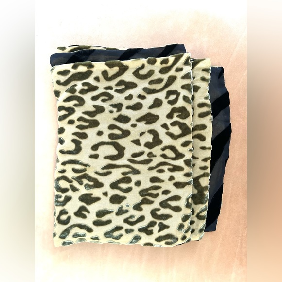 Reversible Velvet Animal Print Design Scarf in Tan Beige Olive Green and Black - Picture 7 of 8